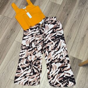 Umgee NWT S (M) animal Print Wide-Leg Pants & 525 M crop tank bundle Vaca set